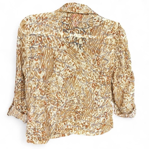 hearts of palm Tops - Hearts of Palm Women's Patterned Blouse - Brown and Tan